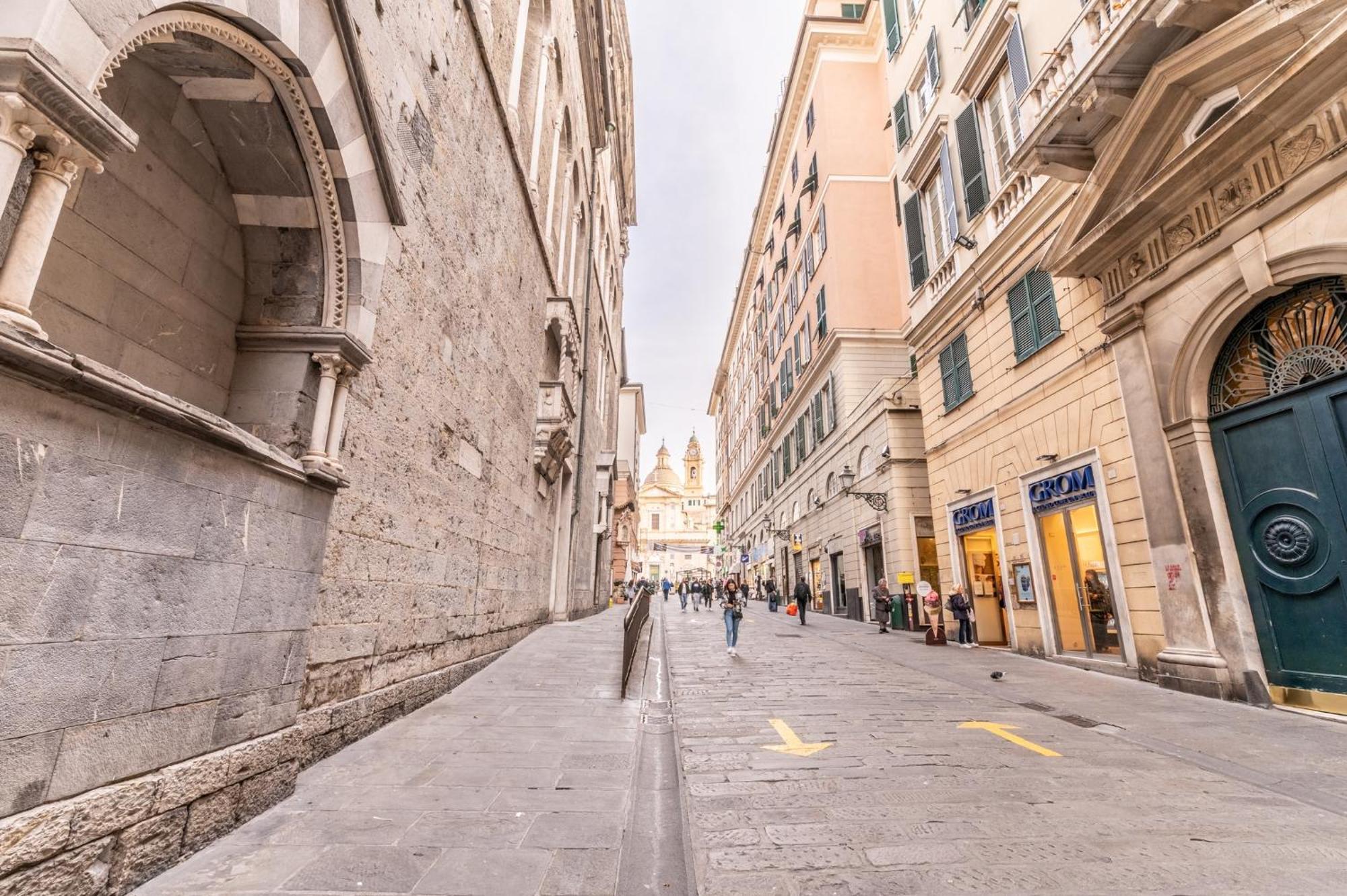 Centro Colonna-cattedrale Di San Lorenzo Génova